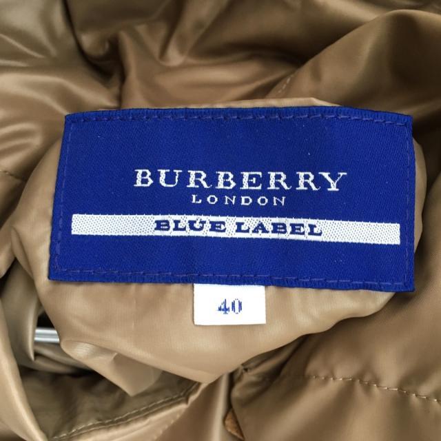 BURBERRY BLUE LABEL(バーバリーブルーレーベル)のバーバリーブルーレーベル サイズ40 M - レディースのジャケット/アウター(ダウンジャケット)の商品写真