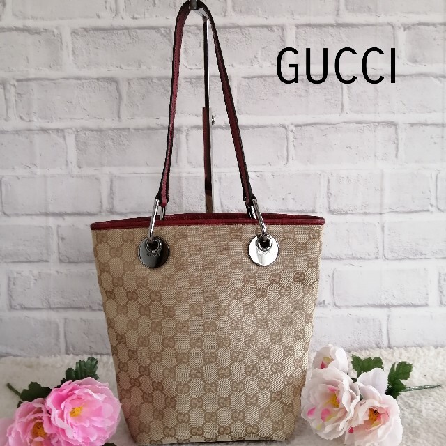 Gucci(グッチ)の美品♥GUCCI  グッチ♥トートバッグ　GGキャンバス  レザー  ベージュ レディースのバッグ(トートバッグ)の商品写真