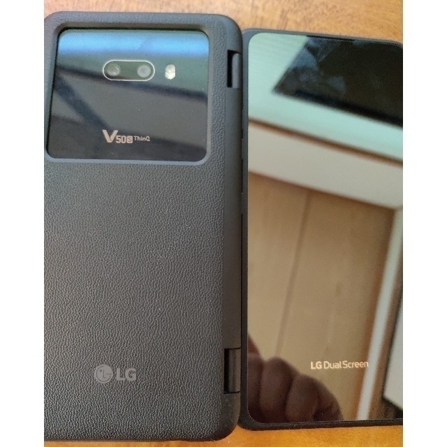 lg v50s thinq スマホ/家電/カメラのスマートフォン/携帯電話(スマートフォン本体)の商品写真
