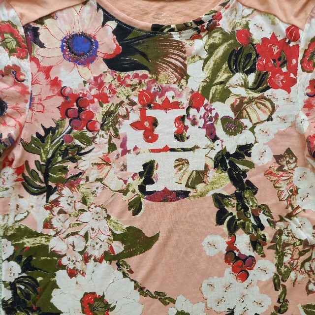 Tory Burch(トリーバーチ)の美品Tory Burch半袖Tシャツ⭐XS花柄ピンク レディースのトップス(Tシャツ(半袖/袖なし))の商品写真