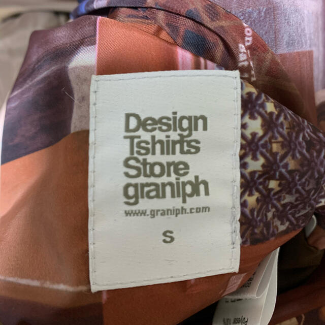 Design Tshirts Store graniph(グラニフ)のgraniph リバーシブルアウター Ｓサイズ メンズのジャケット/アウター(ブルゾン)の商品写真