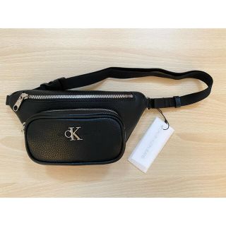 カルバンクライン(Calvin Klein)の美品☆カルバンクライン　オシャレなボディバッグ(ボディバッグ/ウエストポーチ)