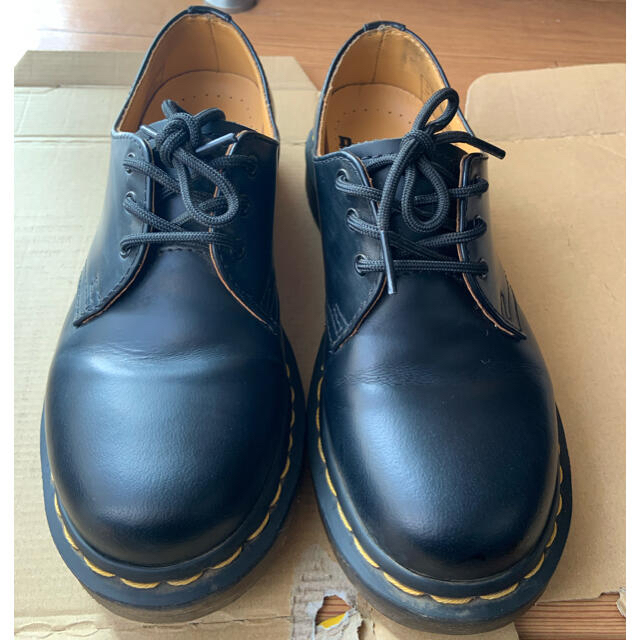 Dr.Martens(ドクターマーチン)の【値下げしました】【美品】ドクターマーチン 3ホール 22cm レディースの靴/シューズ(ローファー/革靴)の商品写真