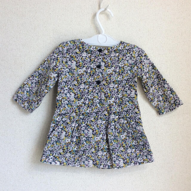 babyGAP(ベビーギャップ)のGap 80cm 女の子ワンピース (g80-34) キッズ/ベビー/マタニティのベビー服(~85cm)(ワンピース)の商品写真