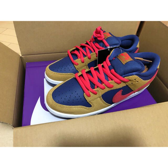 NIKE(ナイキ)のNIKE SB DUNK LOW PRO "WHEAT AND PURPLE" メンズの靴/シューズ(スニーカー)の商品写真