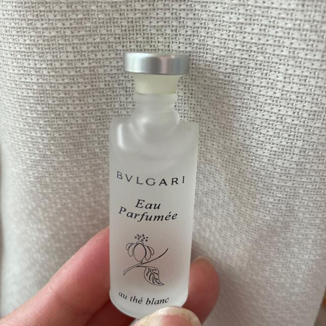 BVLGARI(ブルガリ)のBVLGARI香水お試しサイズ　オ・パフメ　オーデブラン 5ml コスメ/美容の香水(ユニセックス)の商品写真