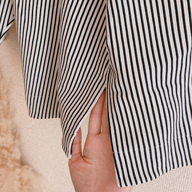 AZUL by moussy(アズールバイマウジー)のトップス レディースのトップス(シャツ/ブラウス(半袖/袖なし))の商品写真