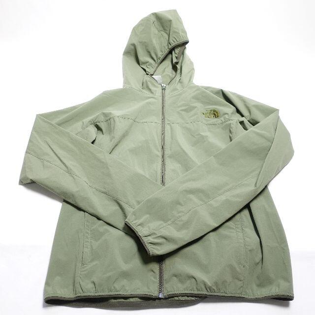 THE NORTH FACE(ザノースフェイス)のTHE NORTH FACE　マウンテンソフトシェルフーディ―　レディースカーキ レディースのジャケット/アウター(ミリタリージャケット)の商品写真