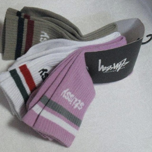 STUSSY(ステューシー)の日本未入荷 STUSSY ソックス 3セット Italic Stripe メンズのレッグウェア(ソックス)の商品写真