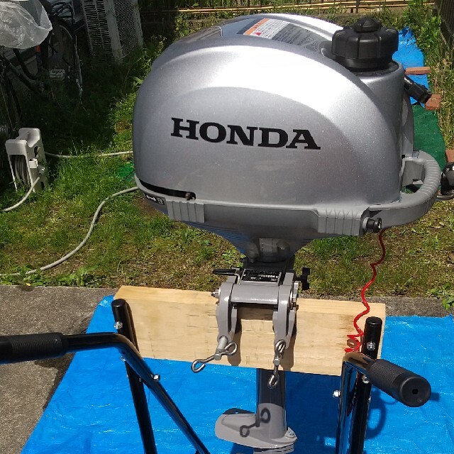 お中元 お歳暮 お年賀 夏 冬 年末年始のご挨拶 ギフト 通販な HONDAホンダ2馬力船外機 2馬力ボート オール2本付き (AFボート 10馬力未満