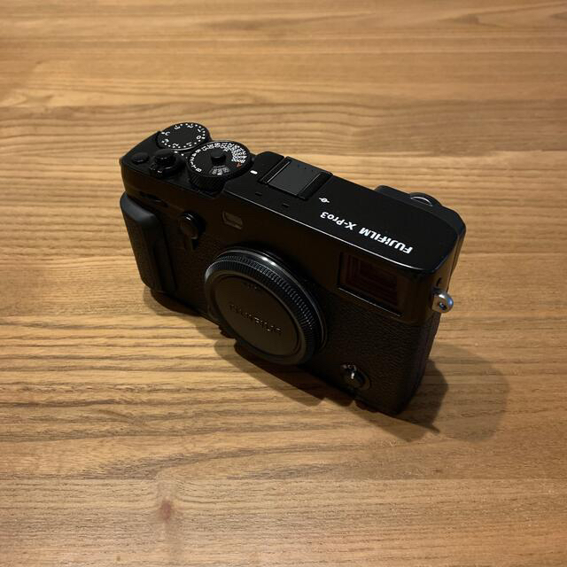 富士フイルム(フジフイルム)の富士フィルム　FUJIFILM XPRO3 美品　付属品多数 ミラーレス スマホ/家電/カメラのカメラ(ミラーレス一眼)の商品写真