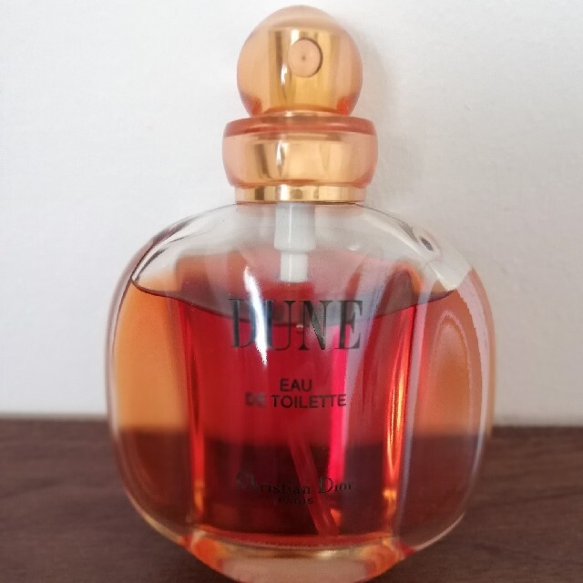 Christian Dior(クリスチャンディオール)のDior DUNE 50mℓ コスメ/美容の香水(香水(女性用))の商品写真