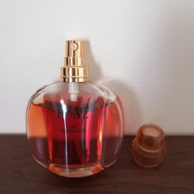 Christian Dior(クリスチャンディオール)のDior DUNE 50mℓ コスメ/美容の香水(香水(女性用))の商品写真