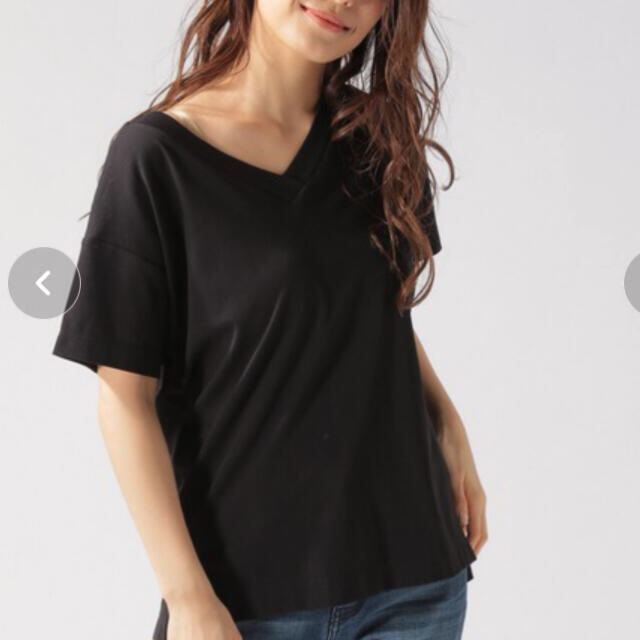 BAYFLOW(ベイフロー)のベイフロー　シルエットVネックTシャツ　ブラック レディースのトップス(Tシャツ(半袖/袖なし))の商品写真