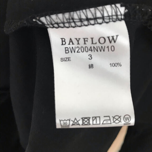 BAYFLOW(ベイフロー)のベイフロー　シルエットVネックTシャツ　ブラック レディースのトップス(Tシャツ(半袖/袖なし))の商品写真