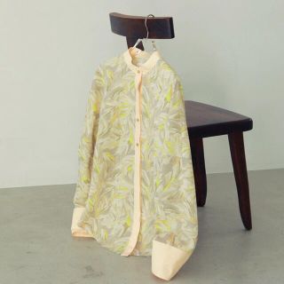 トゥデイフル(TODAYFUL)のStandcollar Leaf Shirts※きぬこ様専用(シャツ/ブラウス(長袖/七分))