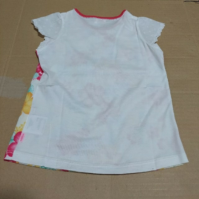 mikihouse(ミキハウス)のMIKIHOUSE 花柄Tシャツ 100cm キッズ/ベビー/マタニティのキッズ服女の子用(90cm~)(Tシャツ/カットソー)の商品写真