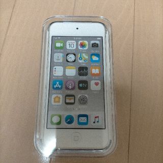 アイポッドタッチ(iPod touch)の🔥限定セール　iPod touch (第7世代) 32GB Silver (ポータブルプレーヤー)