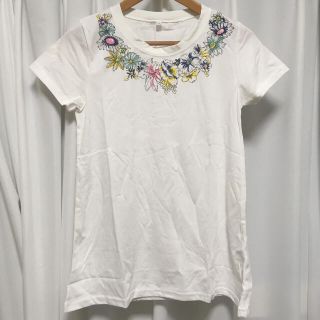 ユニクロ(UNIQLO)の花柄入りTシャツ(Tシャツ(半袖/袖なし))