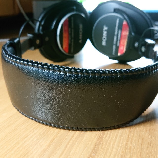 SONY(ソニー)のSONY MDR-CD900ST スマホ/家電/カメラのオーディオ機器(ヘッドフォン/イヤフォン)の商品写真