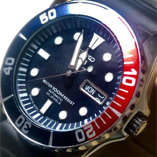 セイコー(SEIKO)の未使用に近いSEIKO 5スポーツdivers 自動巻希少ペプシベゼルjapan(腕時計(アナログ))