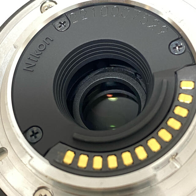 Nikon 1 NIKKOR VR 70-300mm f/4.5-5.6 Nikon 1 NIKKOR VR 70-300mm f/4.5-5.6