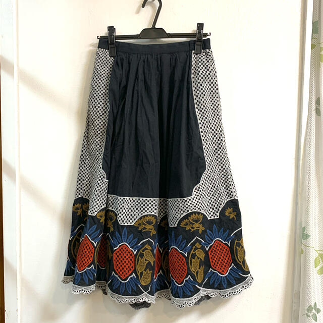 bulle de savon(ビュルデサボン)のビュルデサボン  刺繍スカート レディースのスカート(ロングスカート)の商品写真