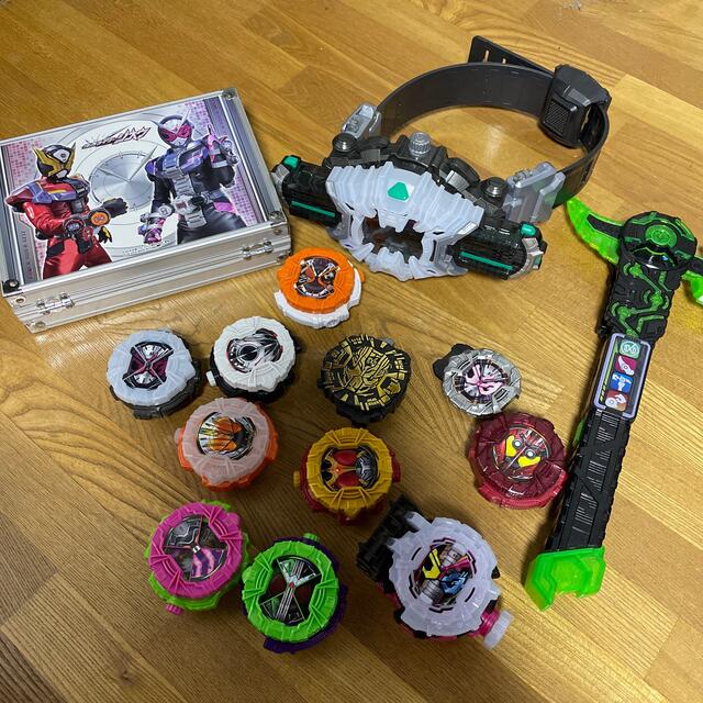 仮面ライダージオウスペシャルセット エンタメ/ホビーのフィギュア(特撮)の商品写真