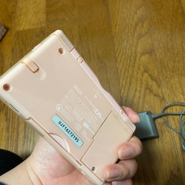 ニンテンドーDS(ニンテンドーDS)の任天堂 DS ピンク ＋3DSカセット エンタメ/ホビーのゲームソフト/ゲーム機本体(携帯用ゲーム機本体)の商品写真