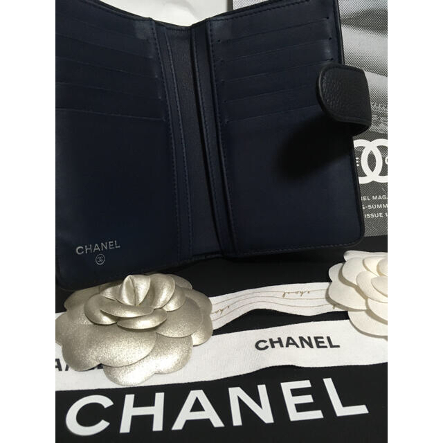 CHANEL(シャネル)のYU様専用♡美品 ★ シャネル キャビアスキン 折り財布 ラウンドジップ 正規品 レディースのファッション小物(財布)の商品写真