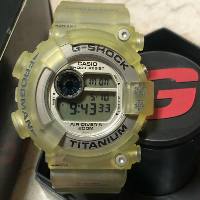 G-SHOCK(ジーショック)のG-SHOCKフロッグマンDW-8200WC-7AT透け蛙 メンズの時計(腕時計(デジタル))の商品写真