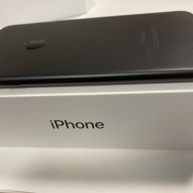 iPhone 7 32GB black UQ mobile