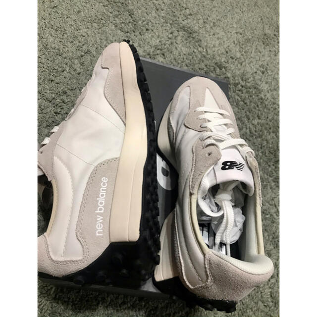 New Balance(ニューバランス)の【新品】MS327 白 ホワイト ×ブラック 26.0cm メンズの靴/シューズ(スニーカー)の商品写真