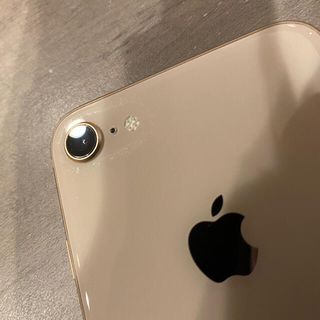 Apple - iPhone8 256GB ゴールド イヤホン ケーブル 付き SIMフリーの ...