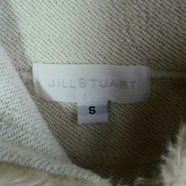 JILLSTUART(ジルスチュアート)のゆな様専用♥もこもこフード　パーカー♥ レディースのトップス(パーカー)の商品写真