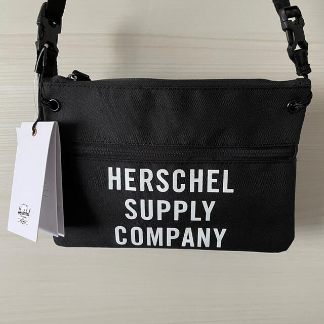 HERSCHEL(ハーシェル)のハーシェルサプライ サコッシュ ショルダーバッグ 黒 ブラック 【新品】 レディースのバッグ(ショルダーバッグ)の商品写真