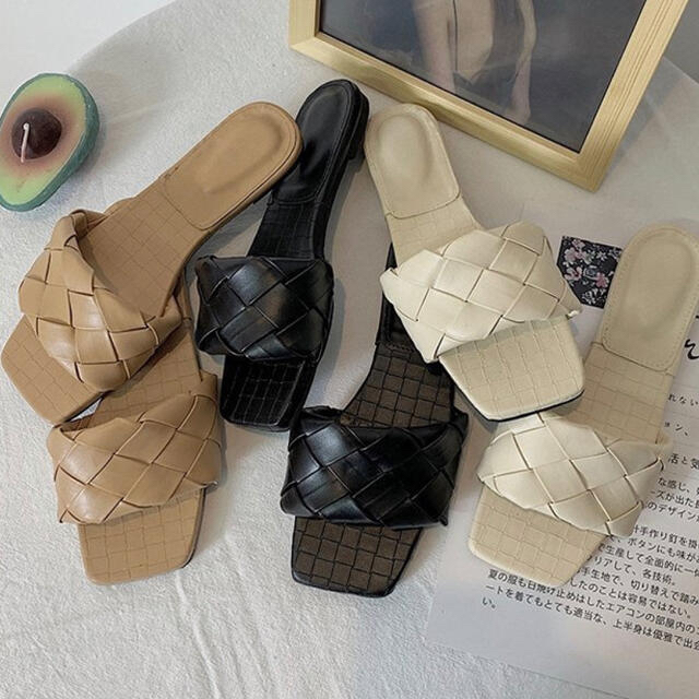メッシュ編み フラットサンダル  レディース スクエア シューズ 靴 ナチュラル レディースの靴/シューズ(サンダル)の商品写真