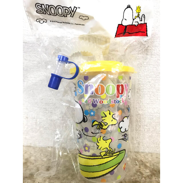 SNOOPY(スヌーピー)の新品　スヌーピー   ストロー　コップ キッズ/ベビー/マタニティの授乳/お食事用品(マグカップ)の商品写真