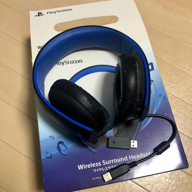 PlayStation4 - PS4 純正ヘッドセット ワイヤレスサラウンド PlayStation4 - PS4 純正ヘッドセット ワイヤレスサラウンド
