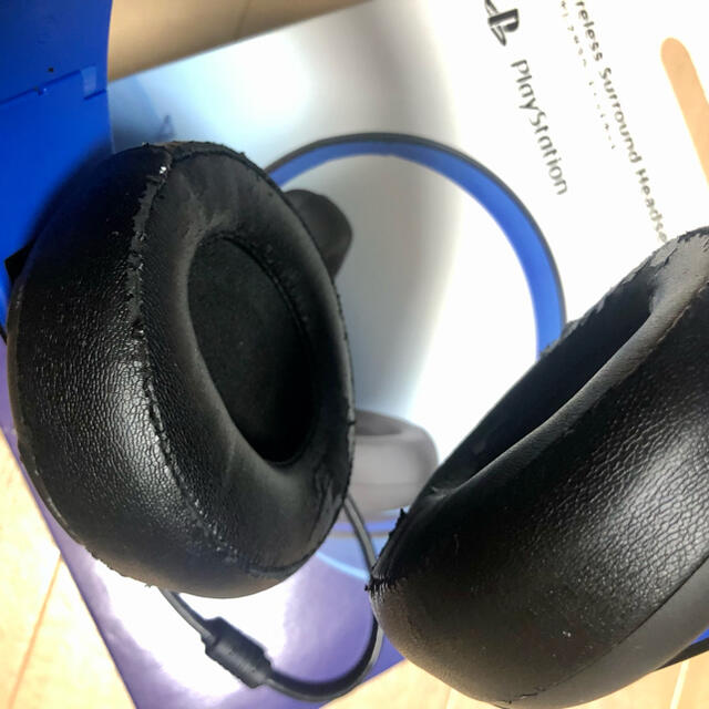 PlayStation4 - PS4 純正ヘッドセット ワイヤレスサラウンド PlayStation4 - PS4 純正ヘッドセット ワイヤレスサラウンド