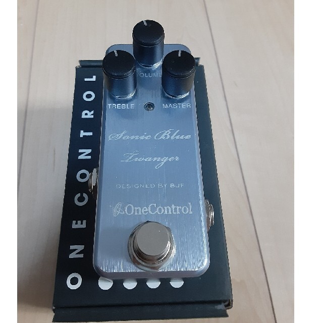 one control/sonic blue twanger/used