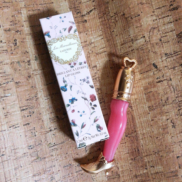 LADUREE(ラデュレ)の【★新品・箱入り】レ・メルヴェイユーズ ラデュレ リップ グロス【08】ピンク系 コスメ/美容のベースメイク/化粧品(リップグロス)の商品写真