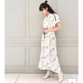 mame2020SSフラワー刺繍ワンピース