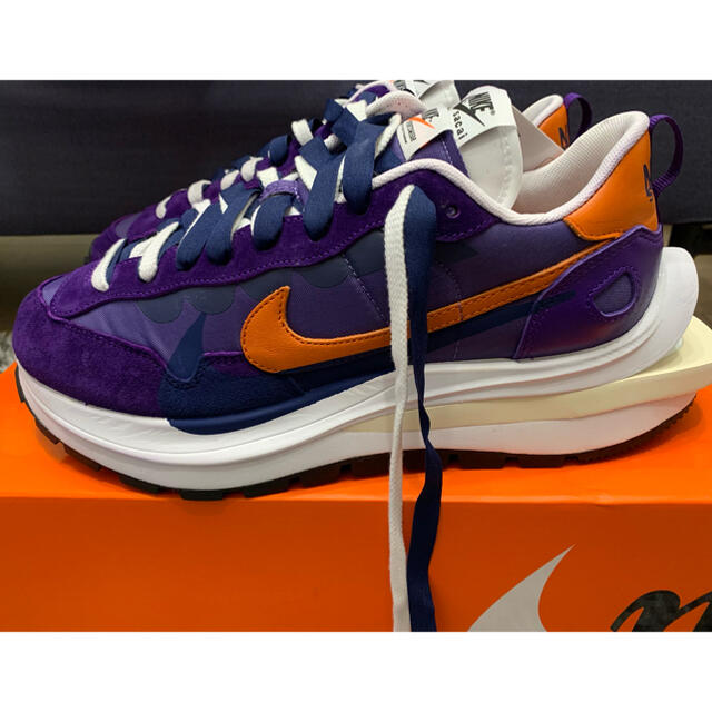 sacai(サカイ)のNIKE sacai VaporWaffle Dark Iris メンズの靴/シューズ(スニーカー)の商品写真