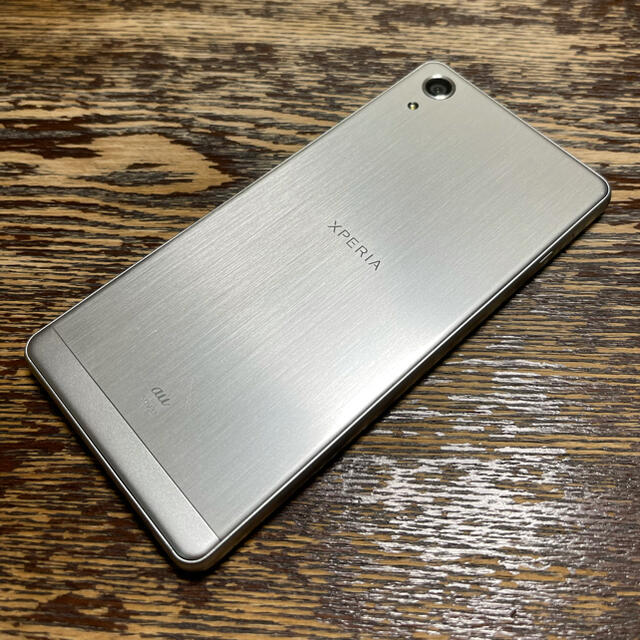 Xperia(エクスペリア)のXperia X Performance SOV33 ホワイト超美品simフリー スマホ/家電/カメラのスマートフォン/携帯電話(スマートフォン本体)の商品写真