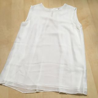 ユニクロ(UNIQLO)の白ブラウス♡新品(シャツ/ブラウス(半袖/袖なし))