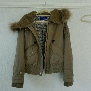 バーバリー(BURBERRY)のバーバリーブルーレーベルミリタリージャケット(ブルゾン)