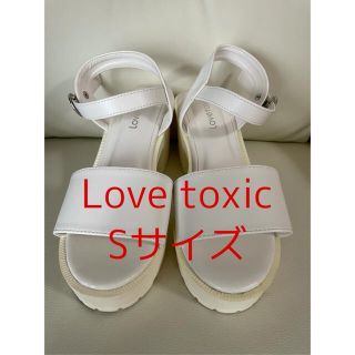 ラブトキシック(lovetoxic)のLovetoxic ♡厚底サンダル(サンダル)