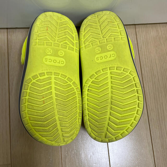 crocs(クロックス)のcrocs キッズサイズ キッズ/ベビー/マタニティのキッズ靴/シューズ(15cm~)(サンダル)の商品写真