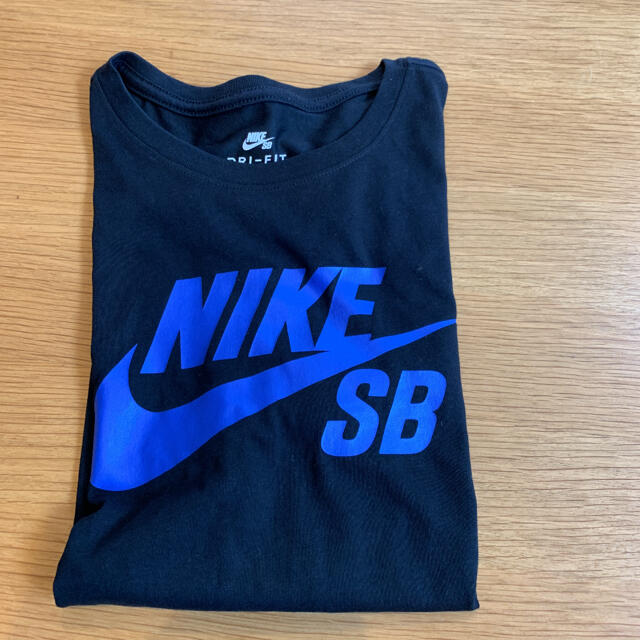 NIKE(ナイキ)のNIKE Tシャツ　【新品、訳あり】 メンズのトップス(Tシャツ/カットソー(半袖/袖なし))の商品写真